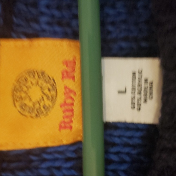 A
RUBY RD sweater size large - Picture 2 of 4